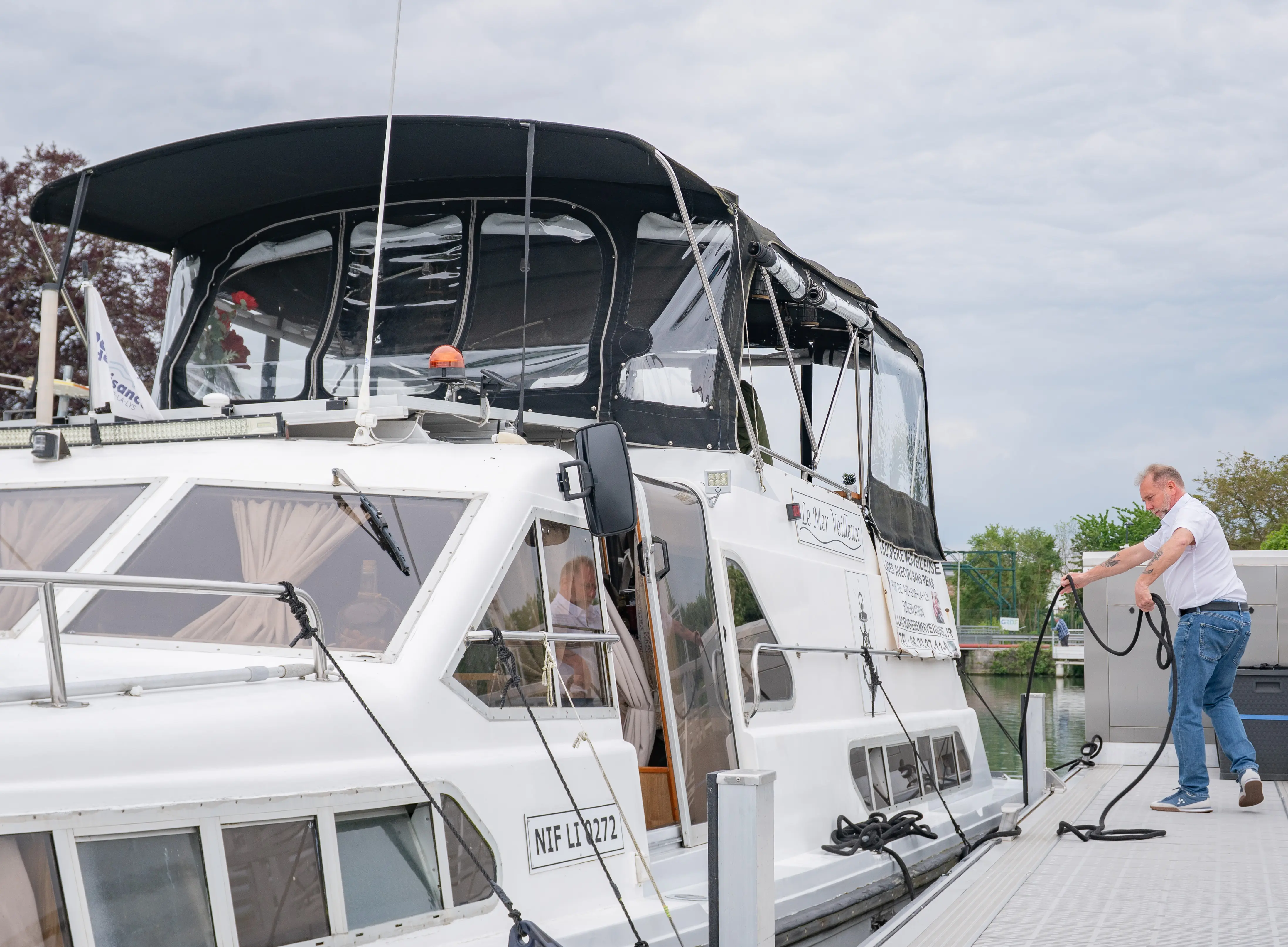 The Wonderful Cruise, Aire-sur-la-Lys